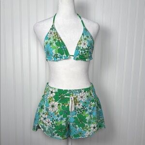 Hurley Wild Bloom Mist, bikini top and swim shorts